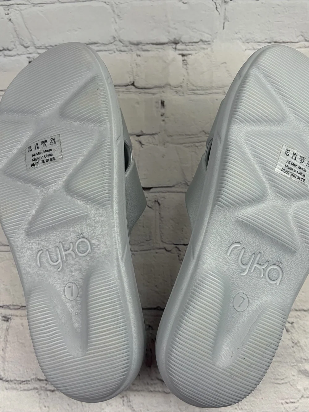 Ryka Re-Zorb Lite Recovery Slide Sandals Silver Metallic Comfort Shoes Size 7